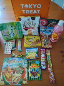 Sugoi Summer - TokyoTreat Box Review tokyo treat spread