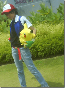 Other than the plush Pikachu, this is a good Ashe. Pity someone can't make a lifelike pikachu somehow.